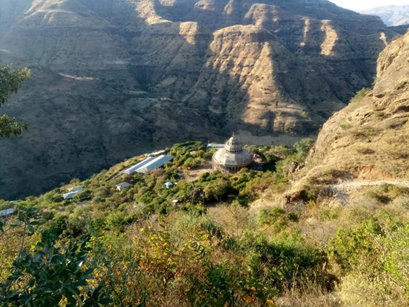የተከዜ ምዕራፈ ቅዱሳን ቅድስት ኪዳነ ምሕረት እና መድኃኔዓለም ዘአቡነ ሐዋርያ ክርስቶስ አንድነት ገዳም  (ክፍል አንድ)